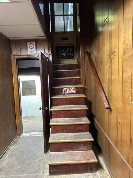 More Photos Of 3521 F St, Philadelphia Warehouse For Lease