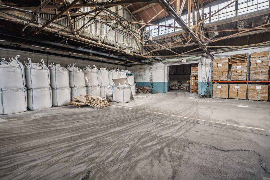 More Photos Of 2901 N 18th St, Philadelphia Warehouse For Sale