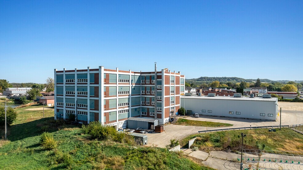 More Photos Of 101 N Washington St, Hanover Warehouse For Sale