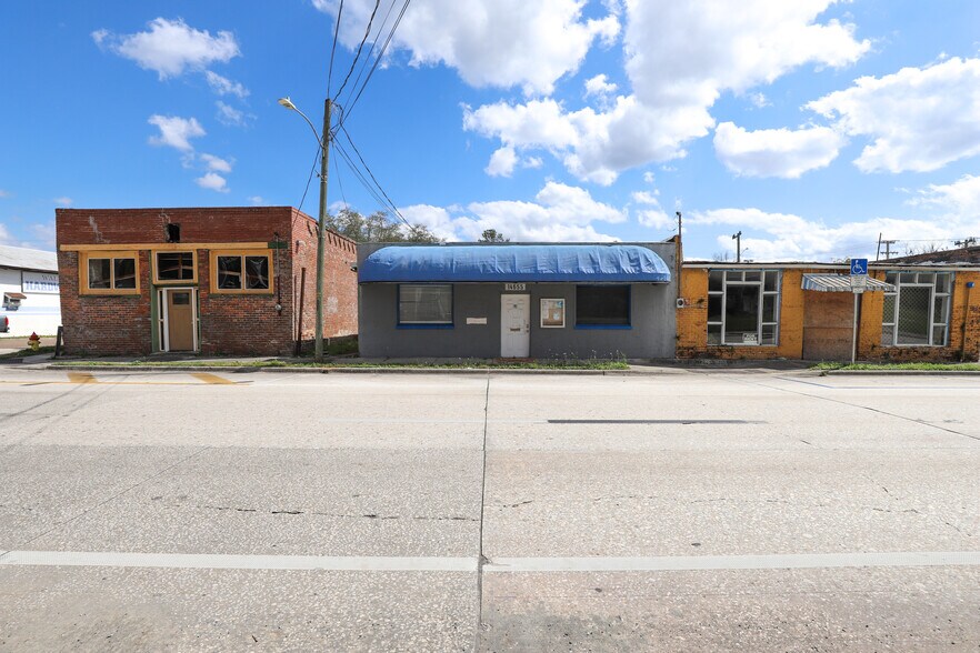 Primary Photo Of 14655 Kennard st, Waldo Freestanding For Lease