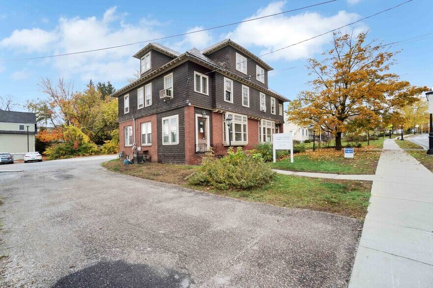 More Photos Of 10-12 Pearl St, Essex Junction Office Residential For Sale