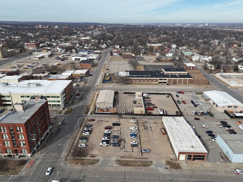More Photos Of 204 SW 5th St & SW Jackson St, Topeka Land For Sale
