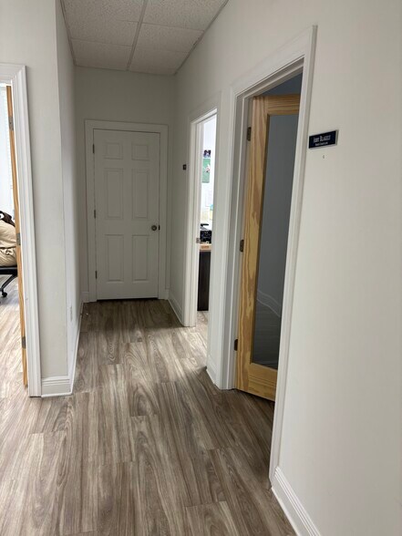 More Photos Of 3606 Maclay Blvd S, Tallahassee Medical For Lease