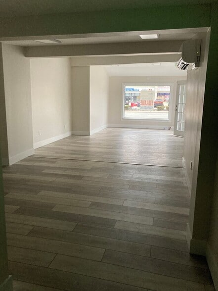 More Photos Of 6316-6318 Jericho Tpke, Commack Storefront For Lease