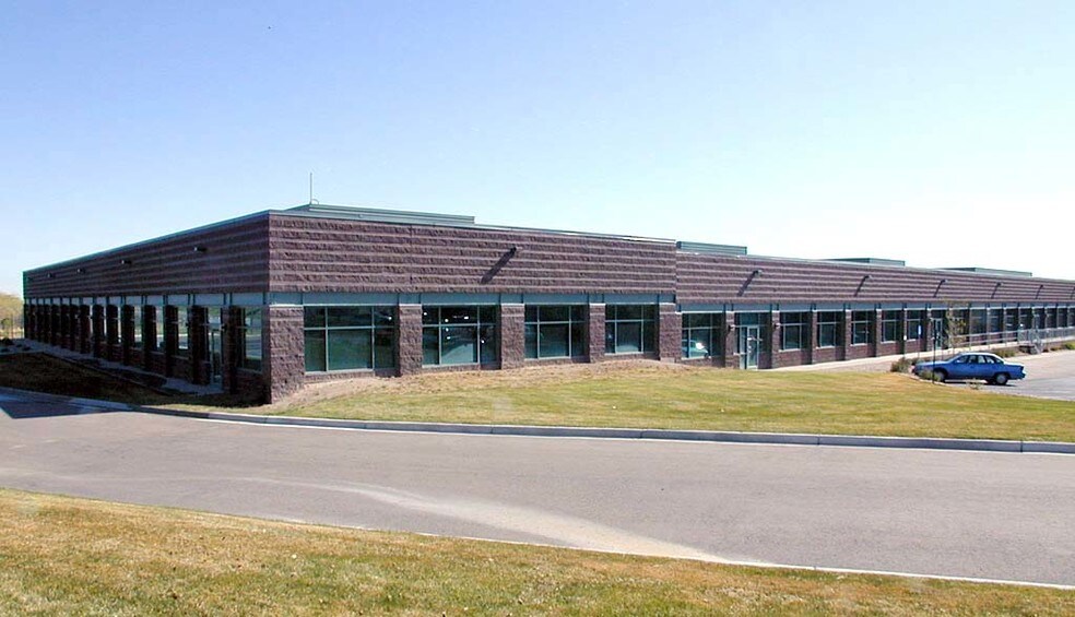 More Photos Of 7318 S Revere Pky, Englewood Flex For Lease