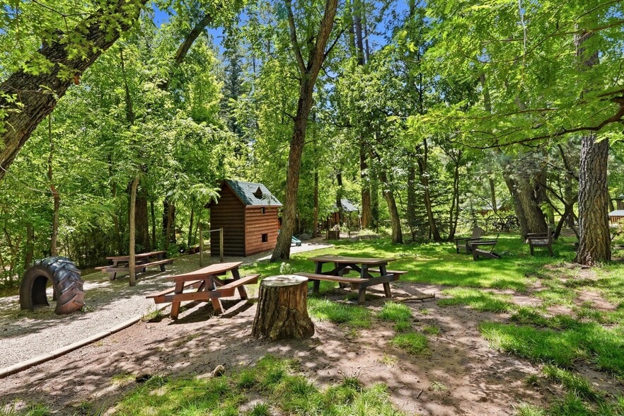 More Photos Of 1355 E Christopher Creek Loop, Payson Hotel For Sale