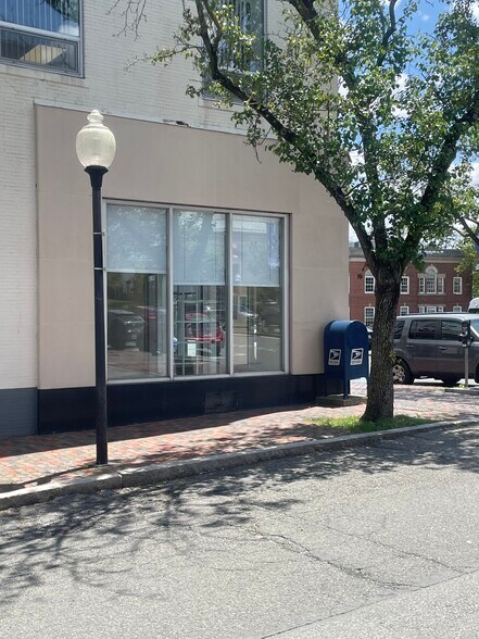 More Photos Of 635 Massachusetts Ave, Arlington Storefront Retail Office For Lease