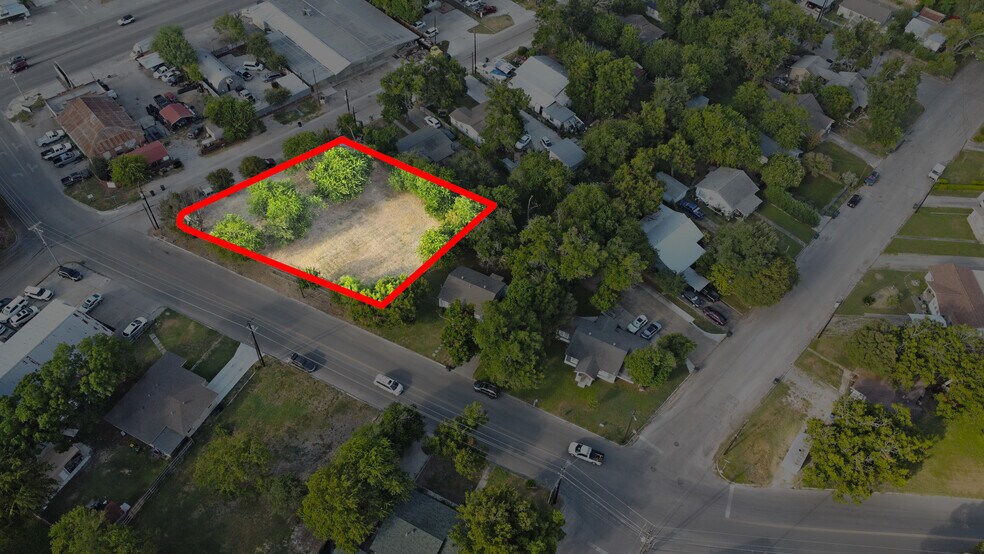 More Photos Of 962 S Castell Ave, New Braunfels Land For Sale