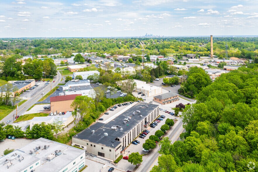 370 Reed Rd, Broomall, PA 19008 Office For Lease