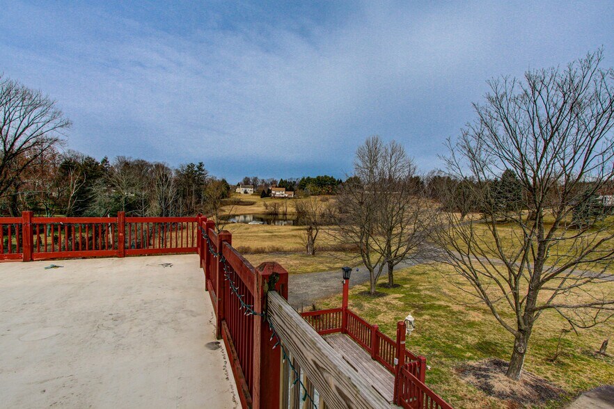 More Photos Of 3328 Huntingdon Pike, Huntingdon Valley Service For Sale