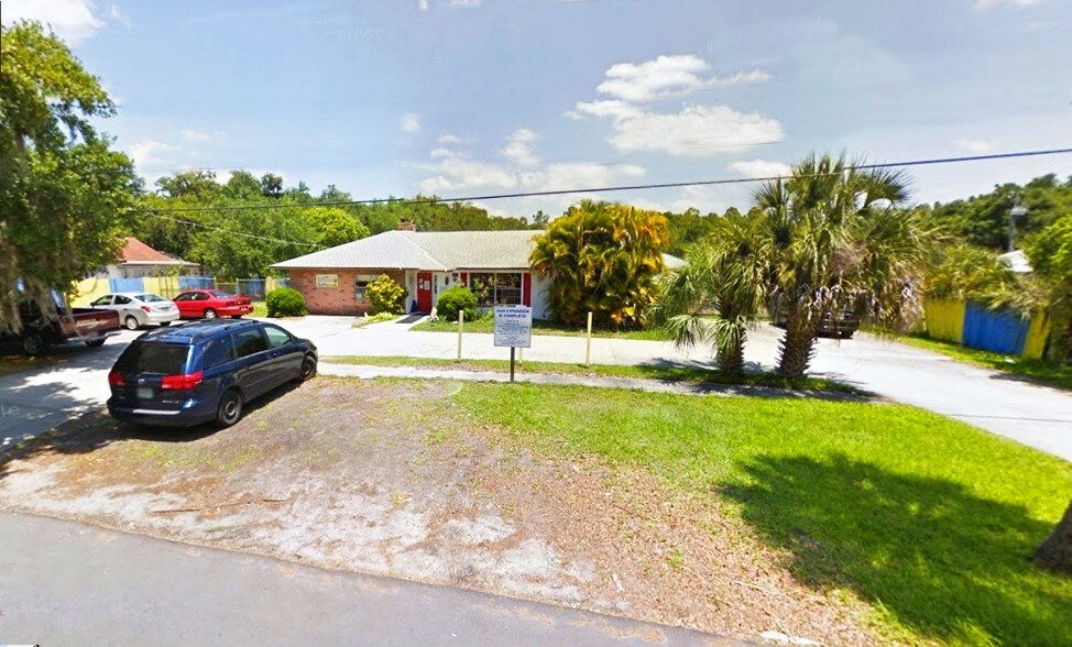 Primary Photo Of 712 61st St E, Palmetto Daycare Center For Sale