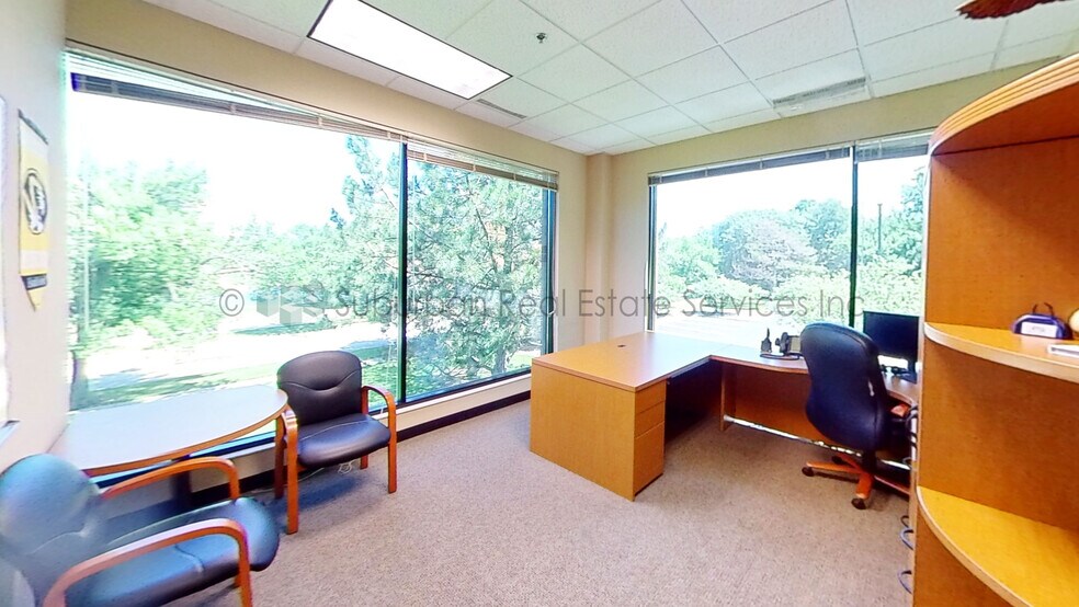 More Photos Of 1770 Park St, Naperville Office For Sale