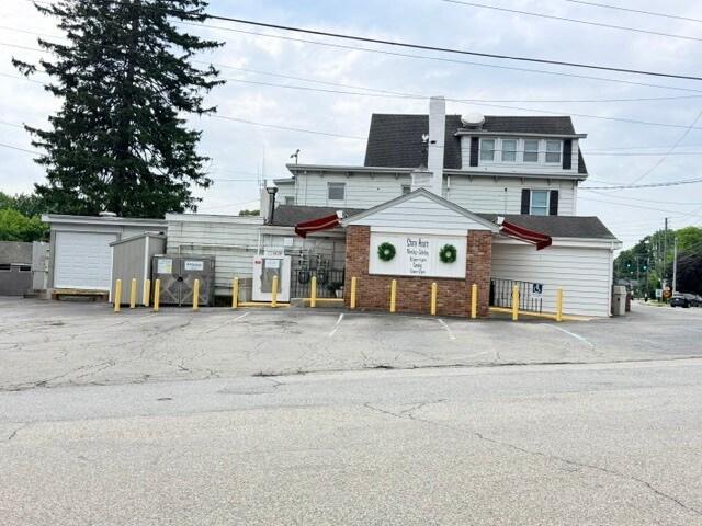 More Photos Of 2147 Albany Post Rd, Montrose Storefront Retail Office For Sale