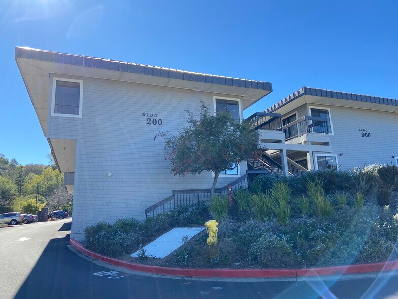 More Photos Of 100 Professional Center Dr, Novato Unknown For Lease