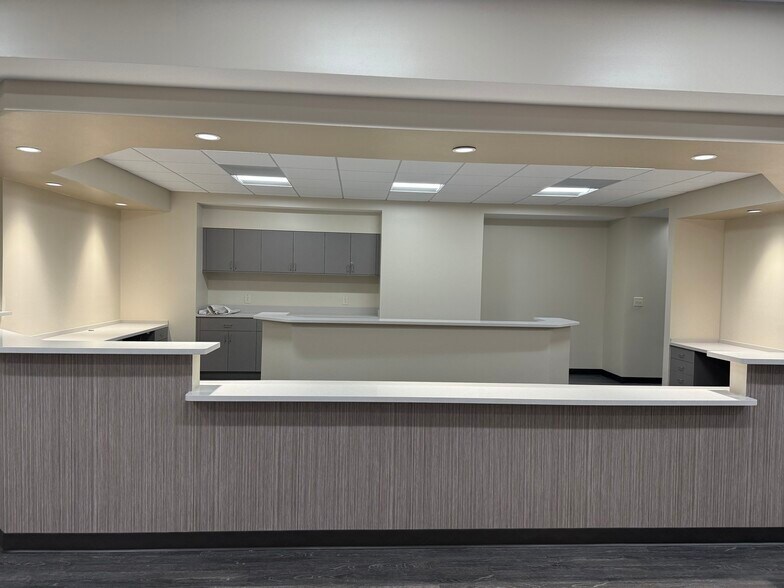 More Photos Of 3250 Deans Bridge Rd, Augusta Office For Sale