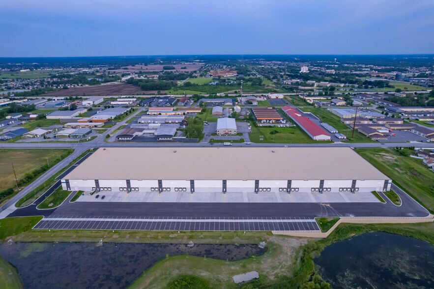 More Photos Of 8719 Mississippi St, Merrillville Distribution For Lease