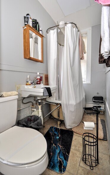 More Photos Of 200 E Elizabeth St, Pittsburgh Apartments For Sale