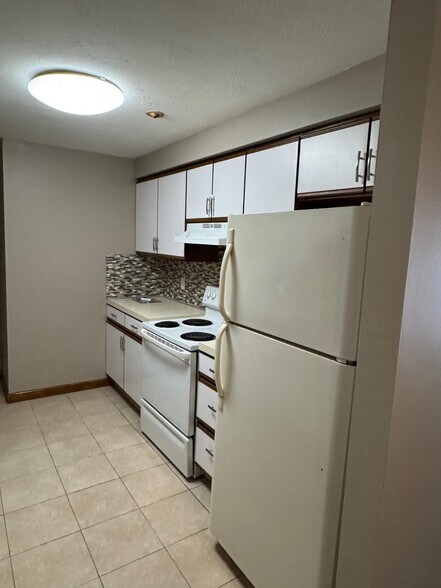 More Photos Of 6 8 12-14 Rosemont Terrace and 50-68 Woonasquatuck, Providence Apartments For Sale
