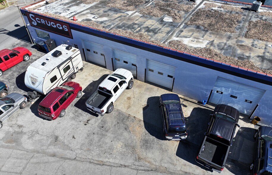 More Photos Of 5136 Hildebrand Rd NW, Roanoke Auto Repair For Sale