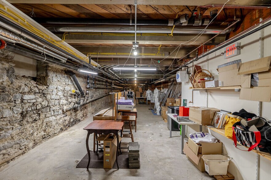 More Photos Of 313-323 Main St, Great Barrington Office For Lease