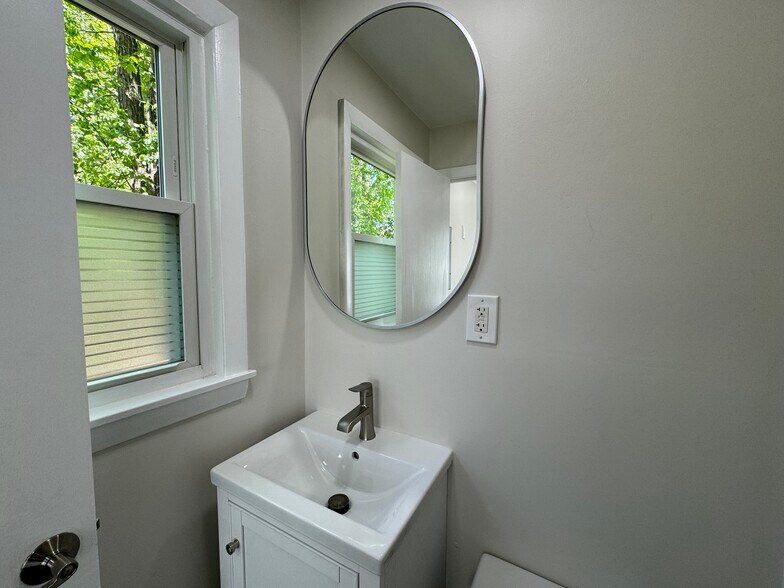 More Photos Of 535 Worcester Rd, Framingham Loft Creative Space For Lease