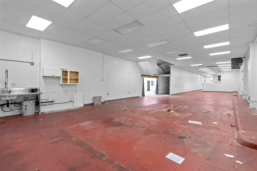 More Photos Of 1422 Harrison St, Oakland Warehouse For Sale