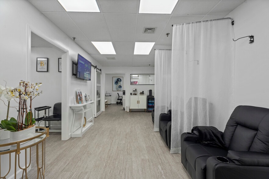 More Photos Of 449 Silas Deane Hwy, Wethersfield Medical For Sale