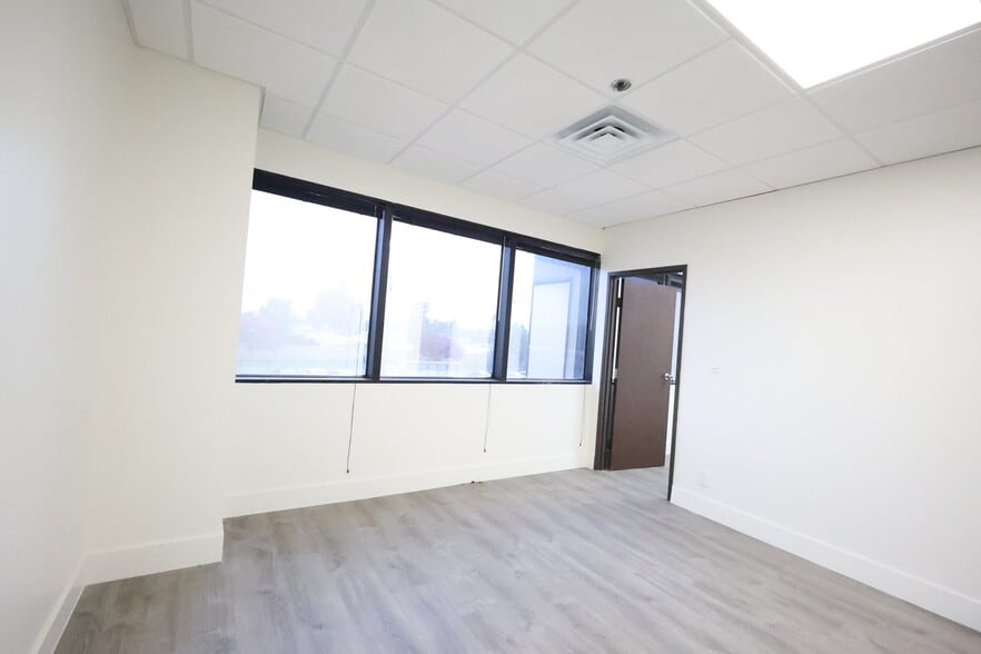 More Photos Of 1801 W Romneya Dr, Anaheim Office Residential For Lease