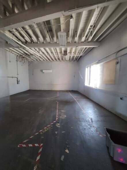 More Photos Of 555 E 242nd St, Bronx Industrial For Sale