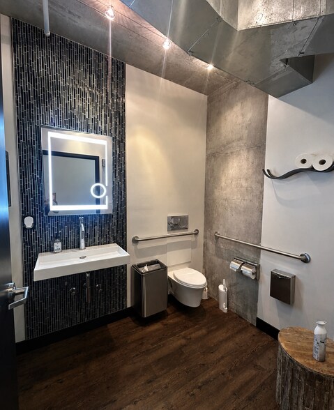 More Photos Of 109-111 N 12th St, Tampa Office For Lease