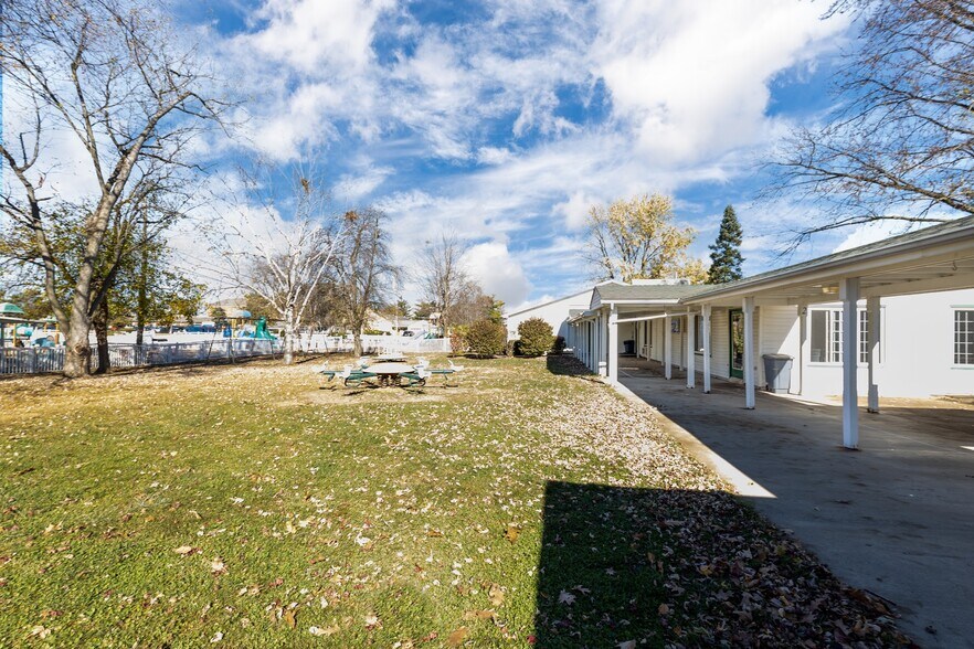 More Photos Of 100 Obetz Rd, Columbus Daycare Center For Sale
