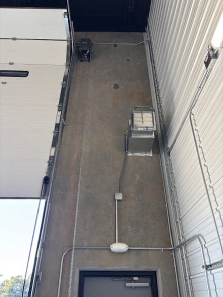 More Photos Of 1055 Soscol Ferry Rd, Napa Warehouse For Sale