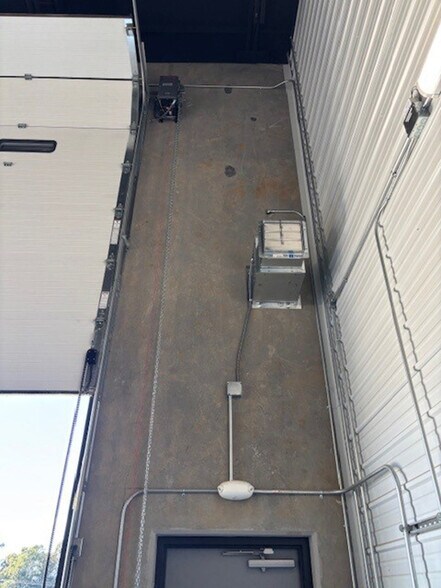 More Photos Of 1055 Soscol Ferry Rd, Napa Warehouse For Sale