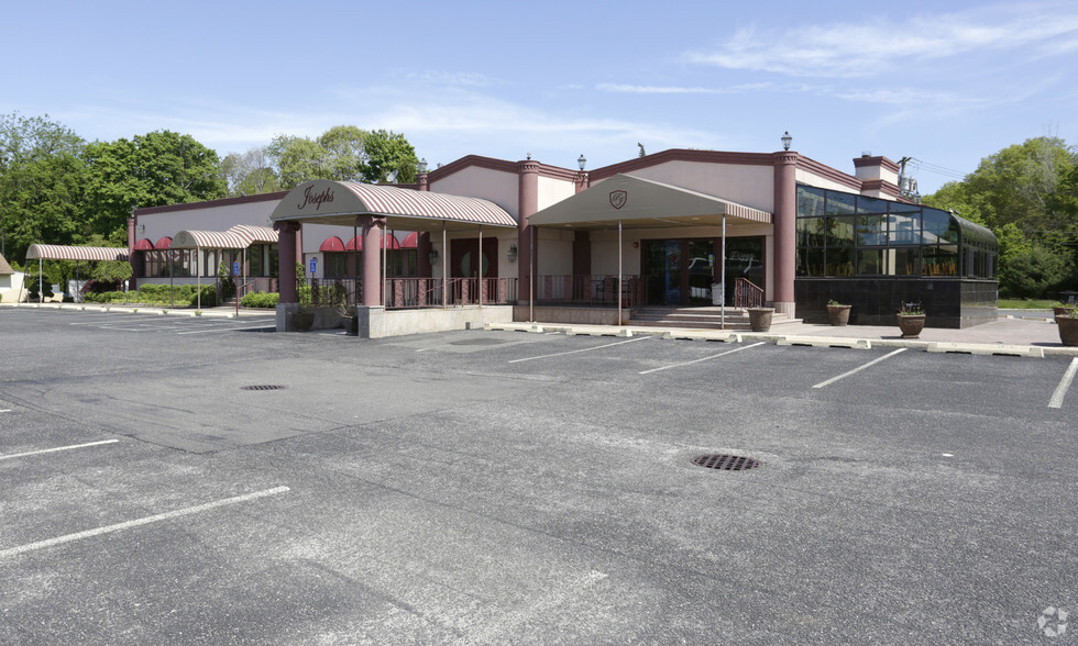 Primary Photo Of 457 County Road 111, Manorville Restaurant For Sale