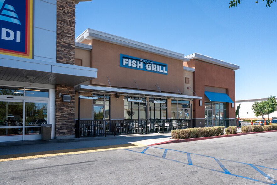 Primary Photo Of 744 W Rancho Vista Blvd, Palmdale General Retail For Sale