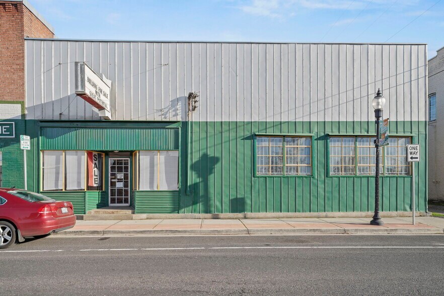 More Photos Of , Spokane General Retail For Sale