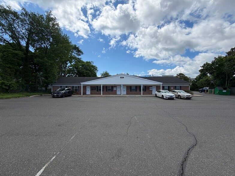 Primary Photo Of 524 E Main St, Riverhead Office For Lease