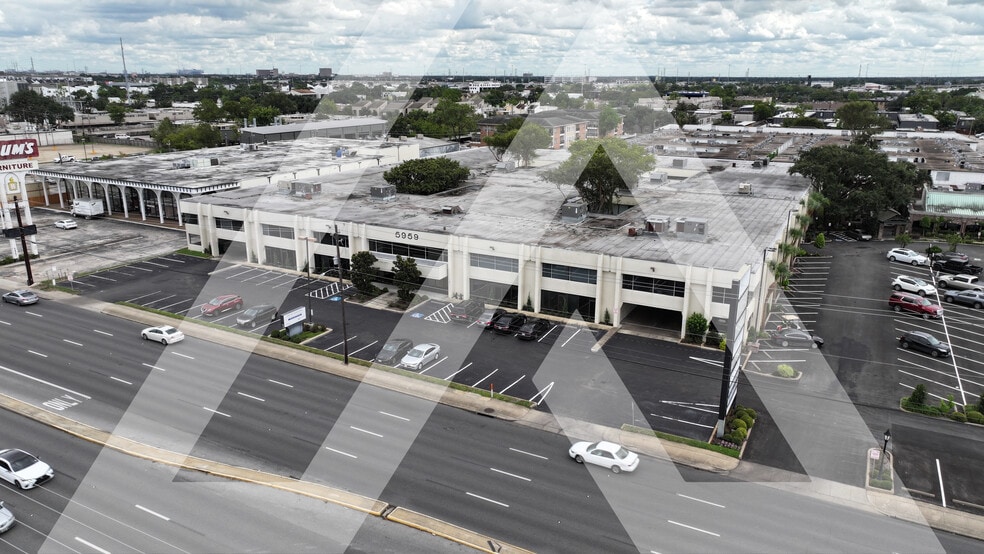 More Photos Of 5959 Westheimer Rd, Houston Office For Lease
