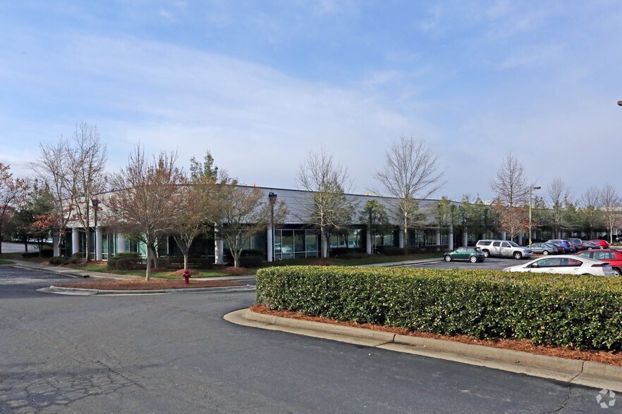 More Photos Of 407 Davis Dr, Morrisville Flex For Sale