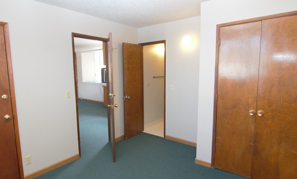 More Photos Of 1900 N 99 Hwy, Mcminnville Loft Creative Space For Lease