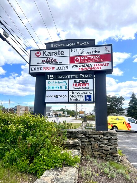 More Photos Of 18 Lafayette Rd, North Hampton Freestanding For Lease