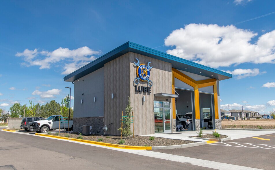More Photos Of 11100 W Karcher Rd, Nampa General Retail For Sale