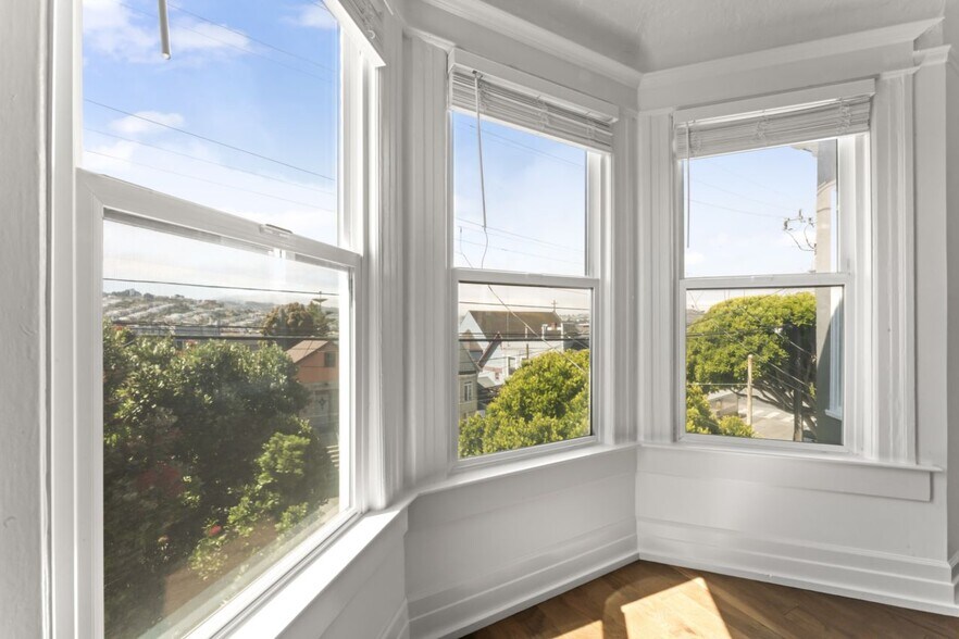 More Photos Of 131 Richland Ave, San Francisco Apartments For Sale