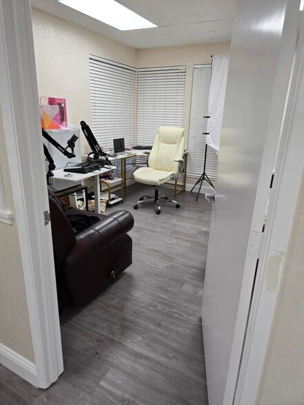 More Photos Of 2909 Coffee Rd, Modesto Medical For Lease