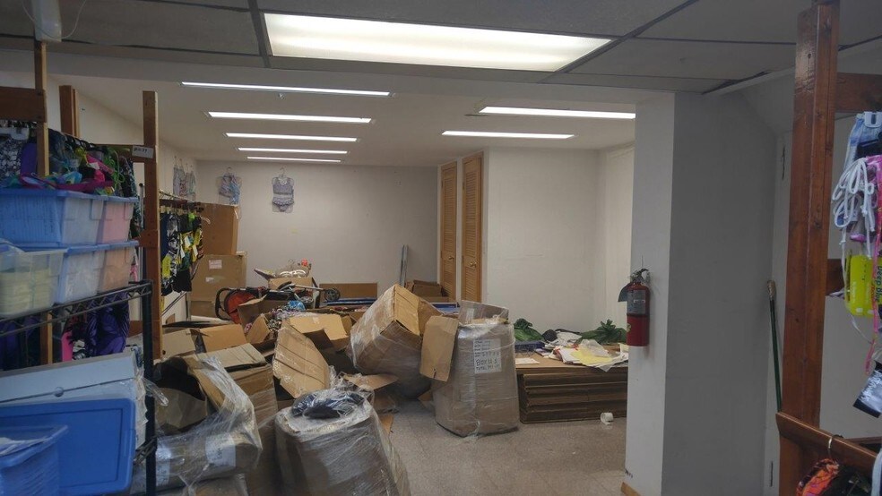 More Photos Of Midland Ave, Hicksville Warehouse For Sale