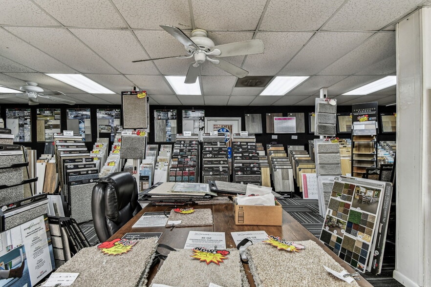 More Photos Of 1220 N Ronald Reagan Blvd, Longwood Freestanding For Sale