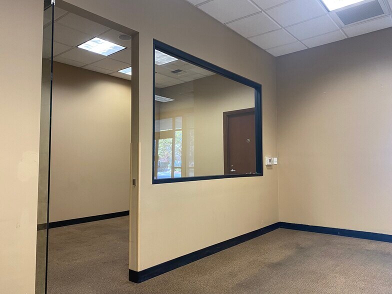 More Photos Of 2136 Railroad Ave, Pittsburg Bank For Lease