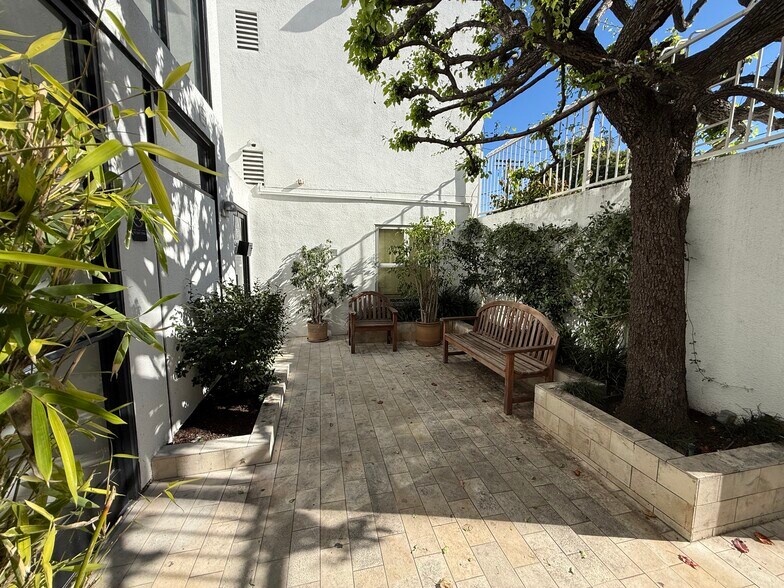 More Photos Of 3013-3017 Washington Blvd, Marina Del Rey Loft Creative Space For Lease