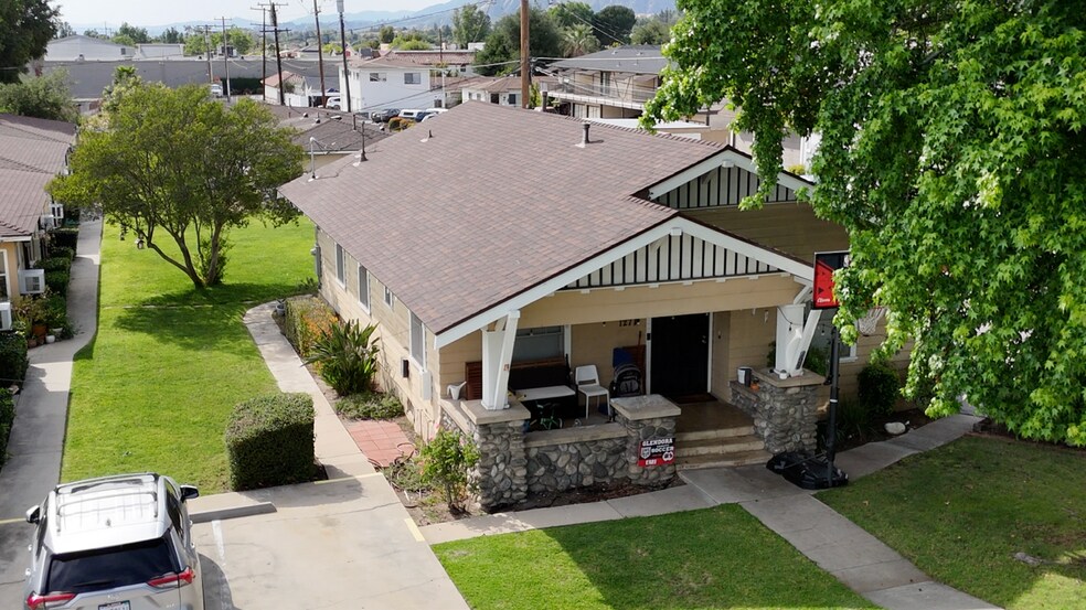 More Photos Of 121-127 N Pennsylvania Ave, Glendora Apartments For Sale