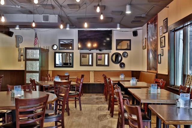 More Photos Of 20 Public Way, Quechee Restaurant For Sale